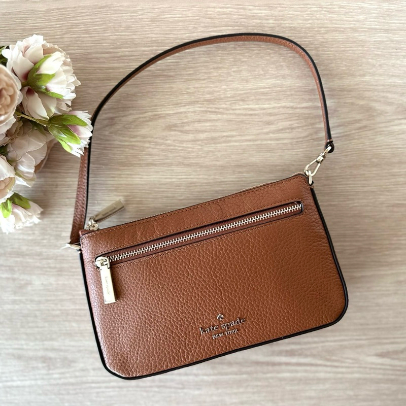 ✴️แท้ 💯% Kate Spade Leila Convertible Wristlet K6088