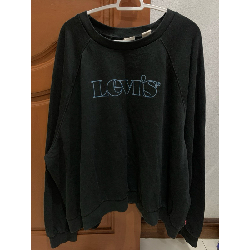 สเวตเตอร์ เสื้อกันหนาว แบรนด์ ลีวายส์ Levi’s (มือสอง)