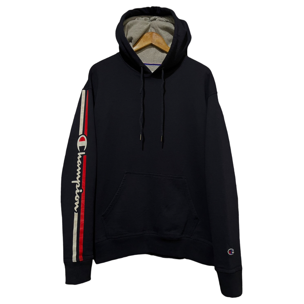 เสื้อฮู้ดChampion Men's Fleece Pullover Hoodie with Script Logo Sleeve Navy  ของแท้100% Size L