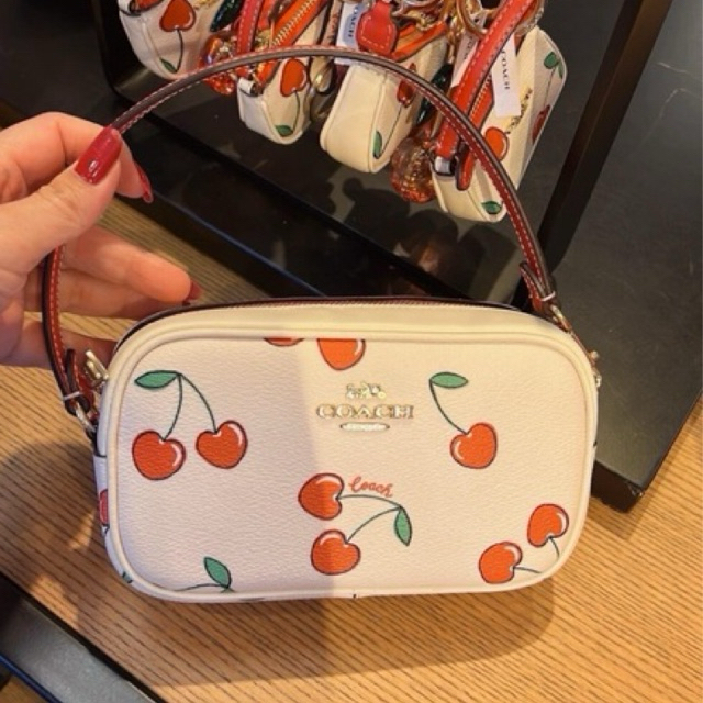 ของแท้💯 Coach Jamie Wristlet With Heart Cherry Print พร้อมส่ง