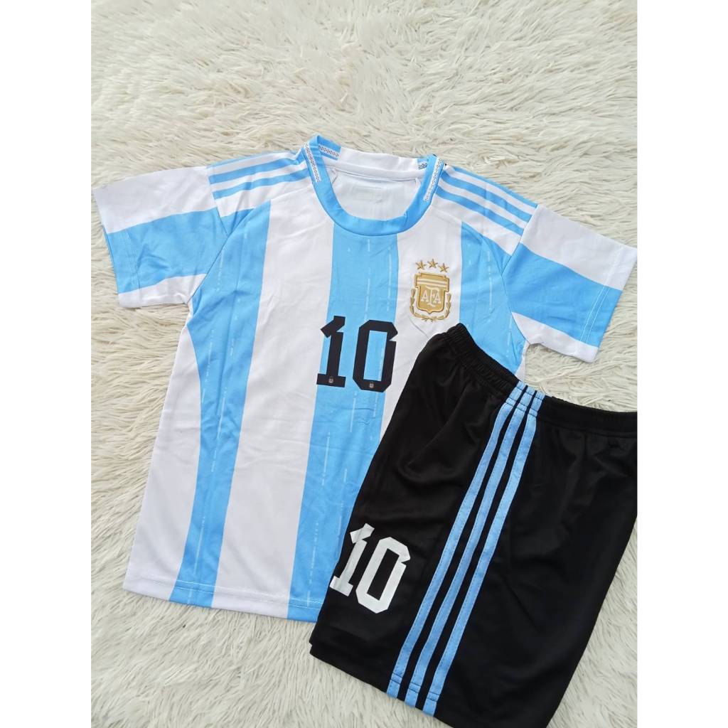 ชุดบอลเด็กใหม่ล่าสุด ทีมอาร์เจนติน่าฟ้าขาว สกรีนเบอร์10ชื่อแมสซี่ เสื้อ+กางเกงปี2024-2025 Messi