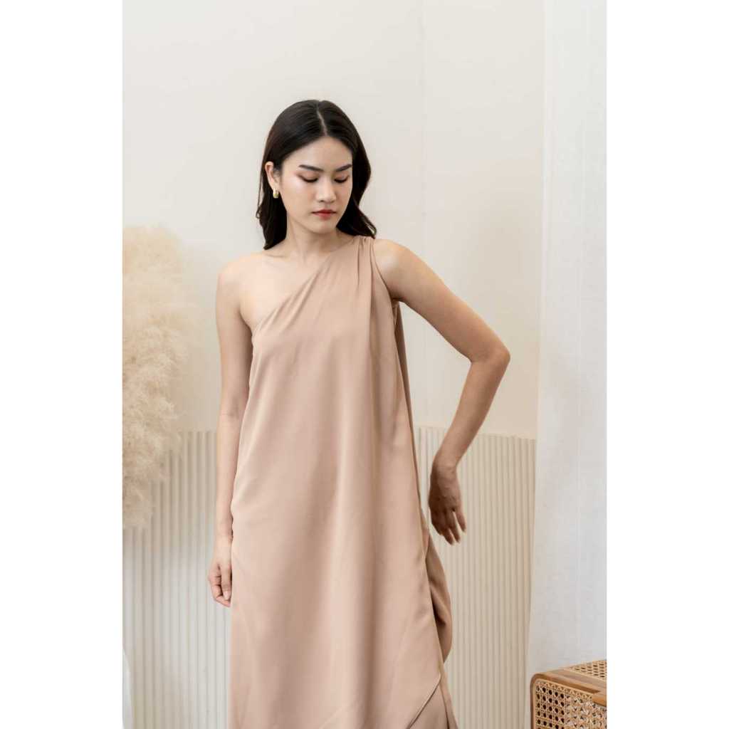 colourblockmatter - Yuni Dress เดรสไหล่เดี่ยว สุดพริ้ว มี 4 สี