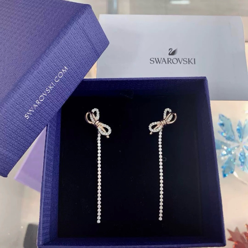 สินค้าพร้อมส่งในไทย ของแท้100% ต่างหู Swarovski ของแท้ Swarovski Swarovski ต่างหู ผู้หญิง เครื่องประดับ ของขวัญ
