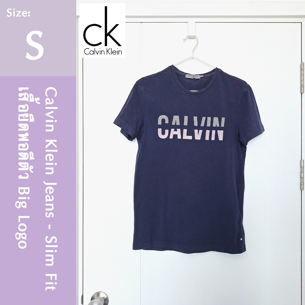 [โค้ดลด30%][มือสอง] CK Calvin Klein Jeans - เสื้อยืด T-Shirt แขนสั้น Slim Fit พอดีตัว สีน้ำเงินกรมท่า ไซส์ S