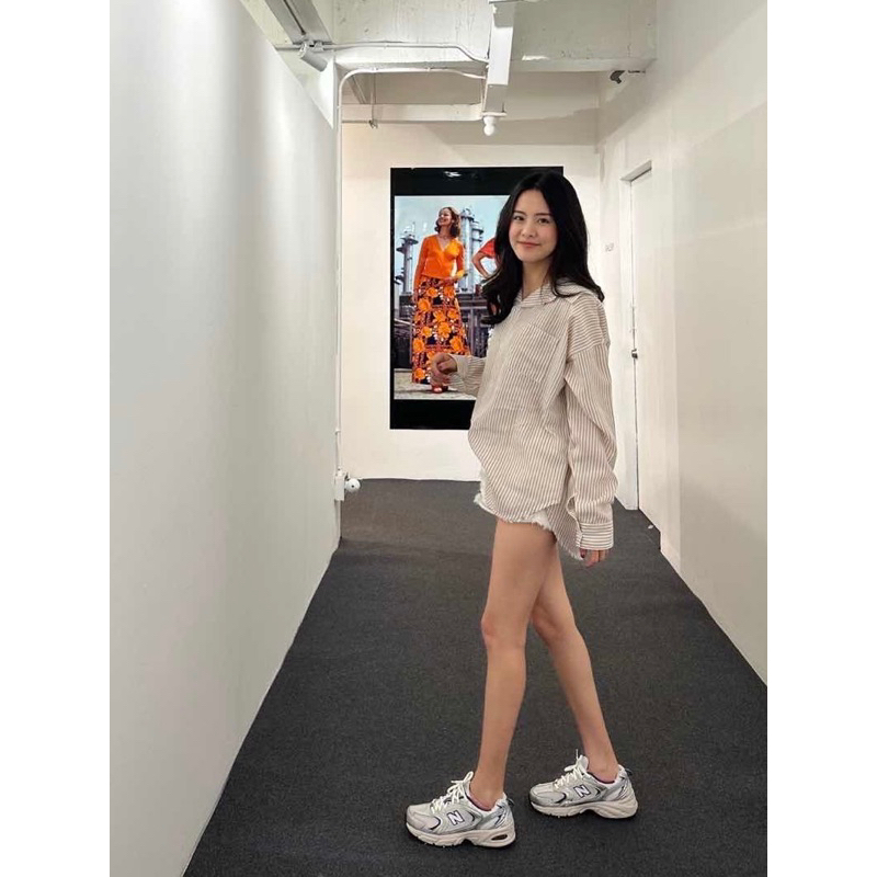 𝑾𝒂𝒇𝒇𝒍𝒆 - CAYLA.APPARELS เสื้อเชิ้ต แขนยาว