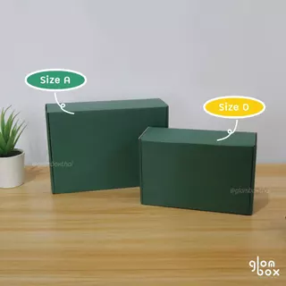 กล่องหูช้าง ไดคัท เบอร์ 0 กล่องลูกฟูกพัสดุไปรษณีย์ ฝาเสียบ (25 กล่อง/แพ็ค) สีคราฟ และ สีดำ glombox กลมบ็อกซ์