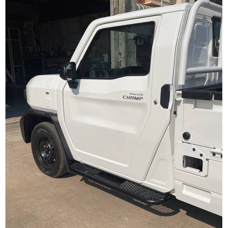 บันไดตะแกรง มีแผ่นเหยียบกลาง TOYOTA HILUX CHAMP