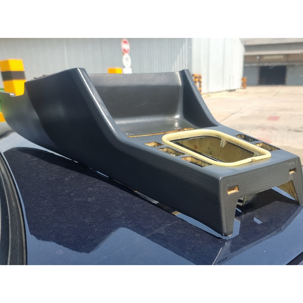 คอนโซลเกียร์ BMW E30