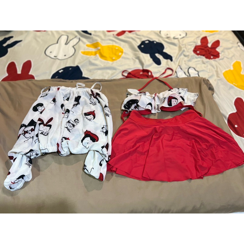 ✅ Used : ใส่ถ่ายรูป 1 ครั้ง   2 pieces และเสื้อคลุม รวมเป็น 3 ชิ้น (ยังขาวและใหม่มาก)  Size : M (160