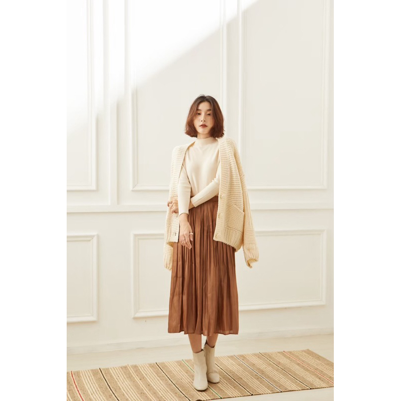 COAT&CO STUDIO BRIGHT & SHINE SKIRT กระโปรงผ้าเงา