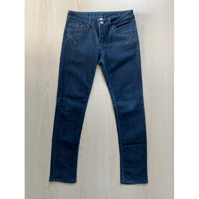 [Used] กางเกงยีนส์ Skinny Jeans แบรนด์ Hara ของแท้ 💯 สียีนส์เข้มสวยมาก ผ้าดีมาก ยืดได้นิดหน่อย เอว 29 นิ้ว
