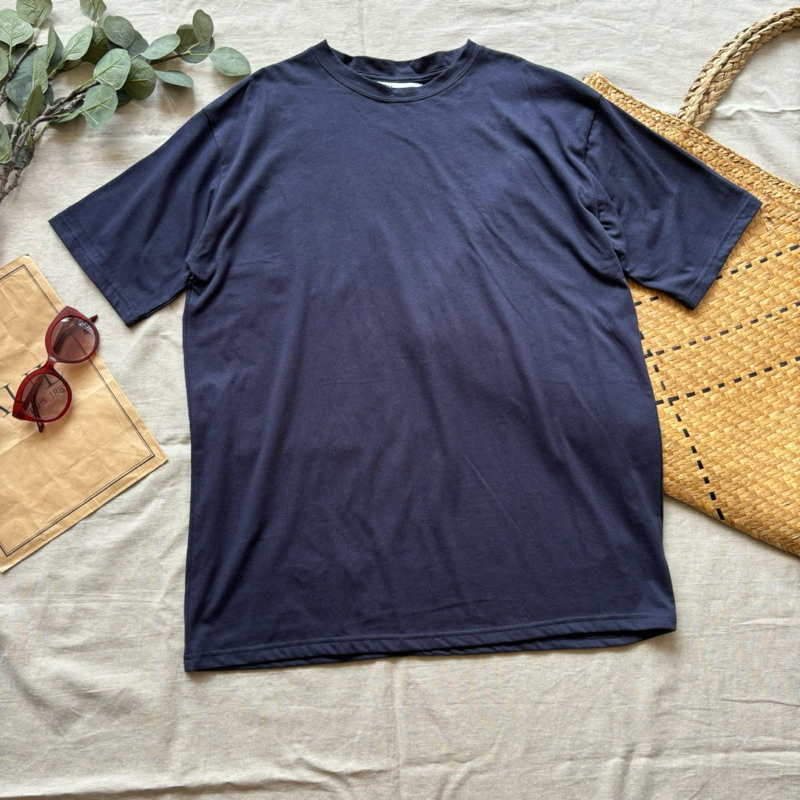 เสื้อยืด basic สีกรม Zara มือหนึ่งตัดป้าย size XL อก 44-46 ยาว 28 ไหล่ 19