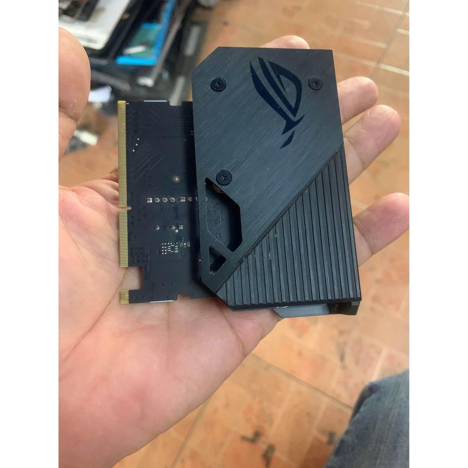 So-Dimm2 slot 2x m.2 Roc