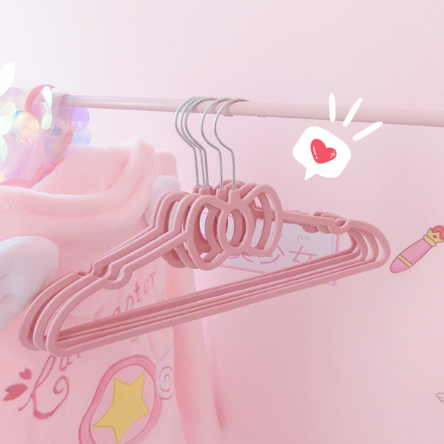 พร้อมส่ง แพ็ค 5 ชิ้น ไม้แขวนเสื้อโบว์ หัวใจ ไม้แขวนผ้า เมโลดี้ น่ารัก คิตตี้ มินิมอล Pretty Adorable Cute Hangers