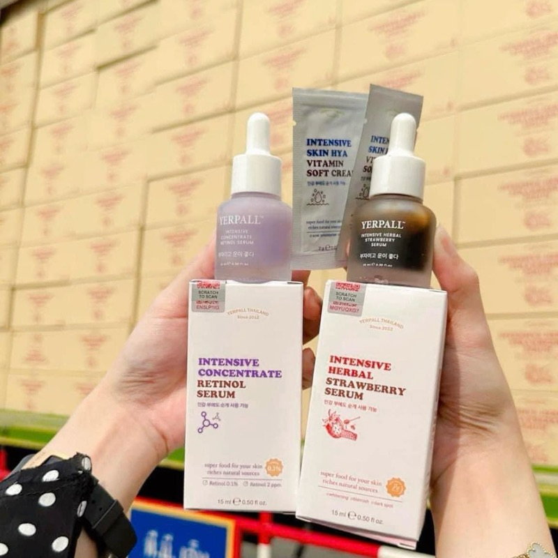 [มีคิวอาโค้ด] 1แถม1 เซรั่มสตอเบอรี่ YERPALL แท้ % พร้อมส่ง