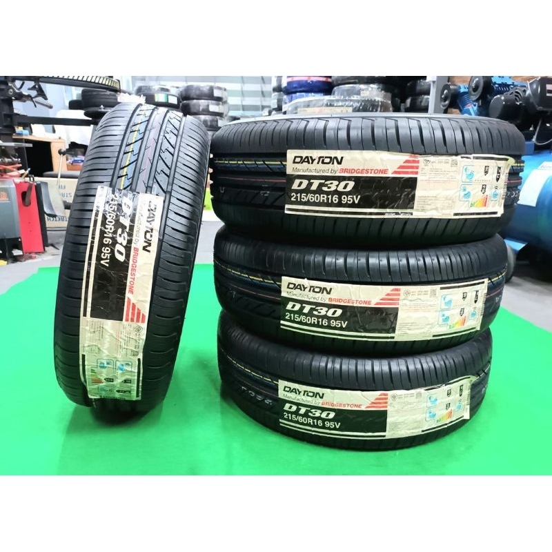 ยางใหม่ค้างปี 215/60R16 Dayton DT30 ผลิตปี 2022 ประกันบวม 2 ปี พร้อมจุ๊บลม 4 ตัว จัดส่งฟรีมีเก็บปลาย