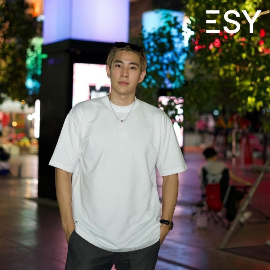 ESY เสื้อOVERSIZE รุ่นผ้าหนานุ่ม เป็นทรง ผ้าเกรดเดียวกับแบรน์เนม คัตติ้งเนี้ยบ รุ่น : ESY Over Jersey