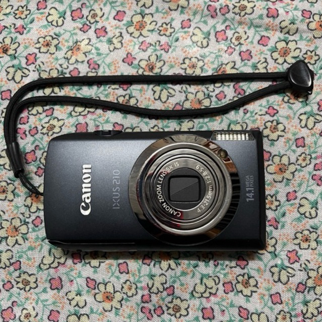 กล้องดิจิตอล Canon ixy10s