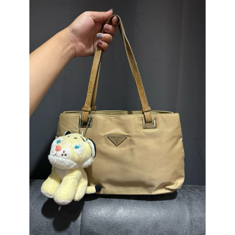 📍โปรสงกรานต์📍กระเป๋า PRADA Handbag Nylon 49590 กำลังฮิต มือสอง ของแท้💯 (แถมตุ๊กตาห้อยกระเป๋า)