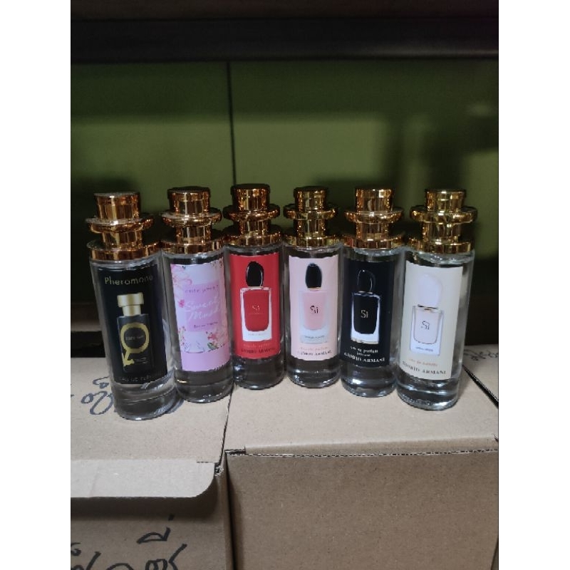 น้ำหอมกลิ่น สวีทมัท คิวเพลส พีโรโมนดำ สิดำ สิขาว สิแดง สิชมพู 35ml