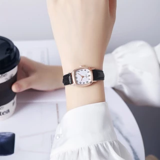 [พร้อมส่งจากไทย] นาฬิกาควอทซ์ดิจิตอลที่เรียบง่าย สไตล์เรียบง่าย สายหนัง PU หน้าปัดสี่เหลี่ยม มีหลายสีให้เลือก