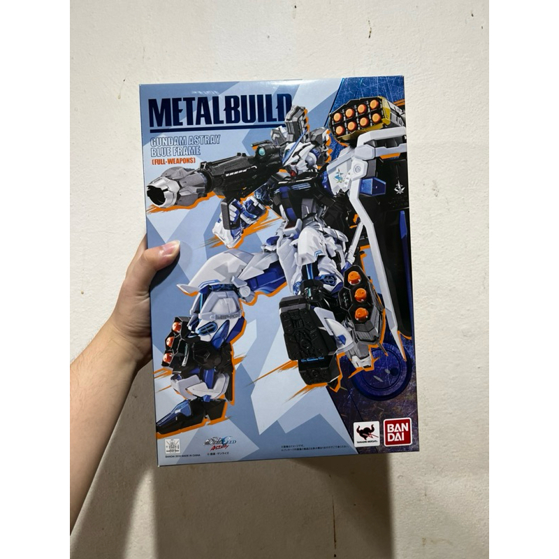 (สภาพกล่องมีตำหนิ) Metal Build Gundam Astray Blue Frame ( FULL-WEAPONS)
