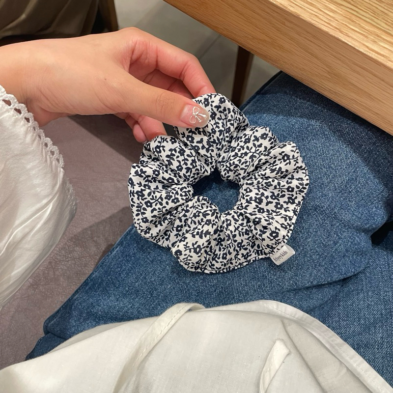 friyeykids vine (scrunchies)