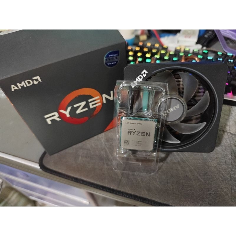 CPU (ซีพียู) AM4 Ryzen 7 2700X 8 Core,16 Thread 4.3 GHz Max Boost, 3.7 GHz Base  (มือสองกล่องพัดลมครบ)