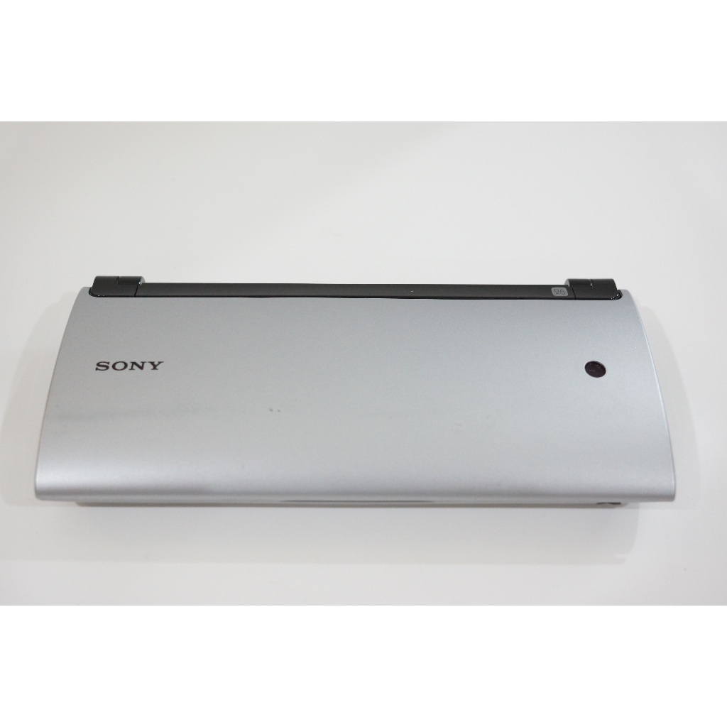 เครื่องเล่นเกม Sony Tablet P สีเงิน มือสองสภาพสวย ใช้งานได้ปกติ