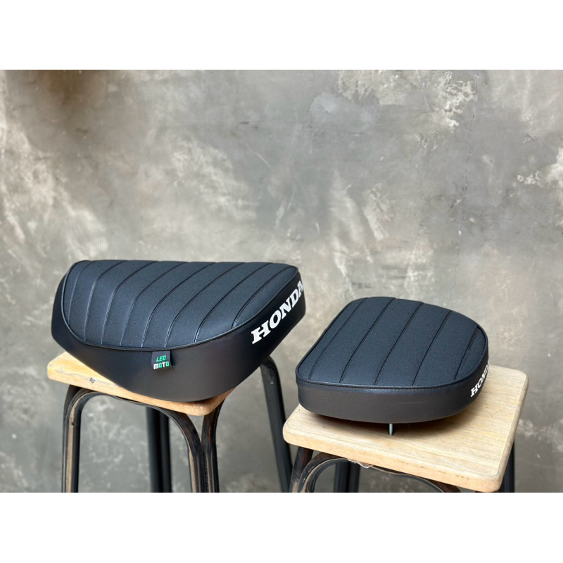 ชุดคอมโบ้ หนังเบาะหน้า Honda CT125 Japan Style + เบาะคนซ้อนทรงครึ่งวงกลม Honda CT125 Japan Style