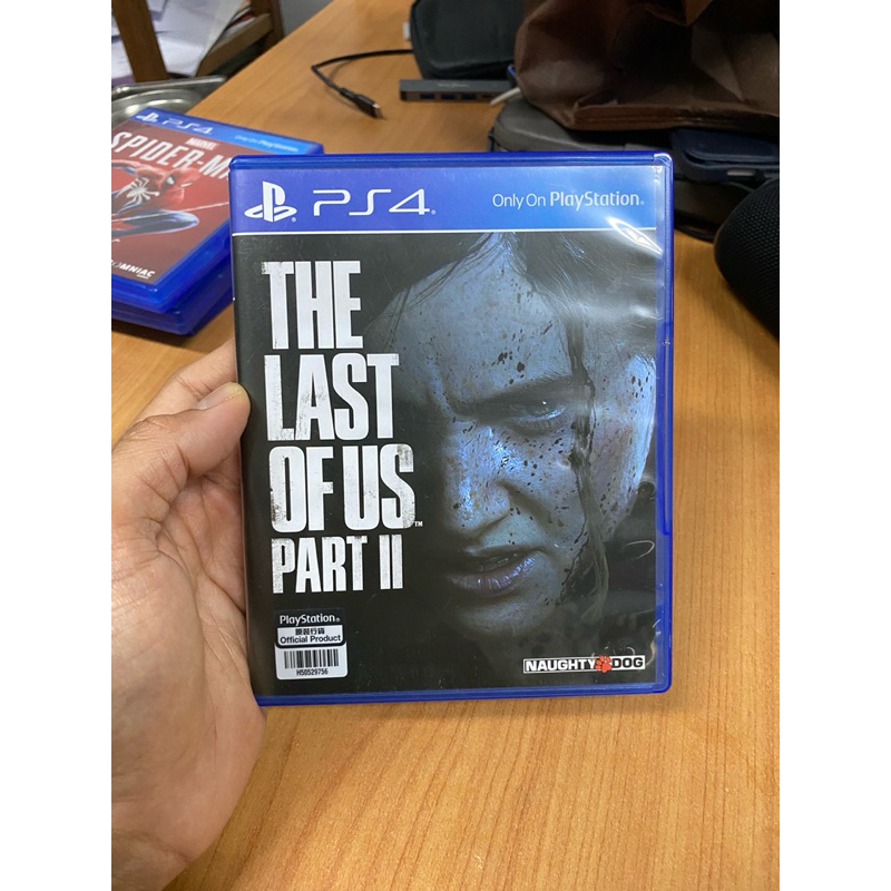 แผ่นเกม The Last of Us Part 2 PS4 (เล่น PS5 ได้) รองรับซับภาษาไทย มือสองสภาพดี