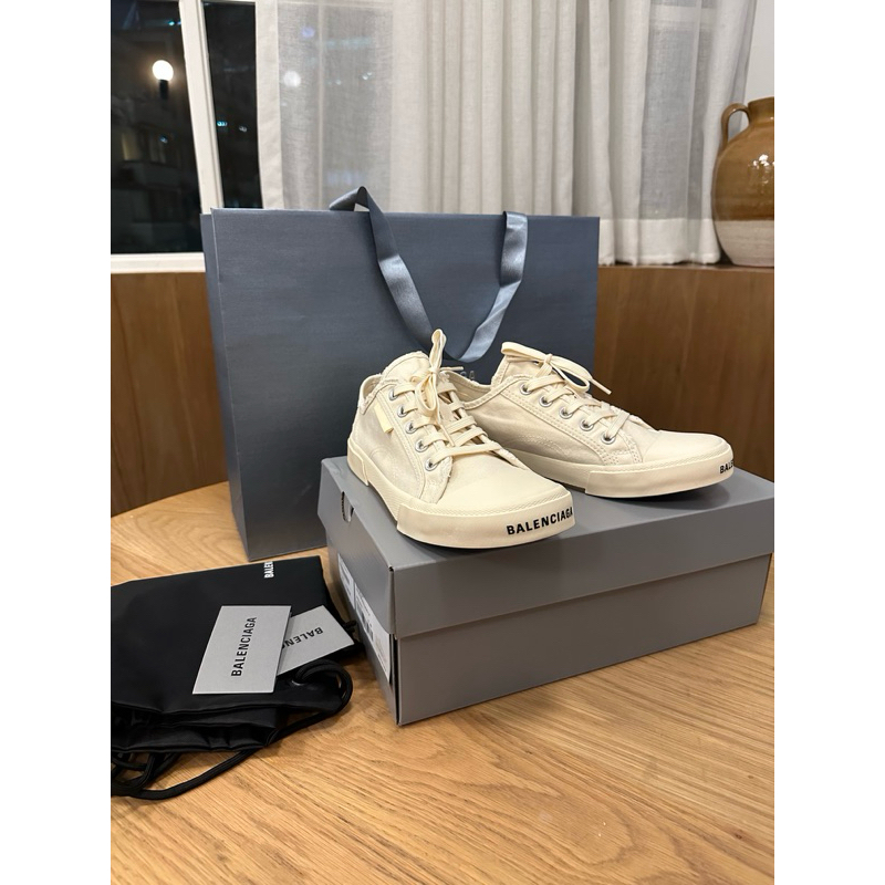 BALENCIAGA MEN'S PARIS LOW TOP TRAINERS IN WHITE Size 40 euro