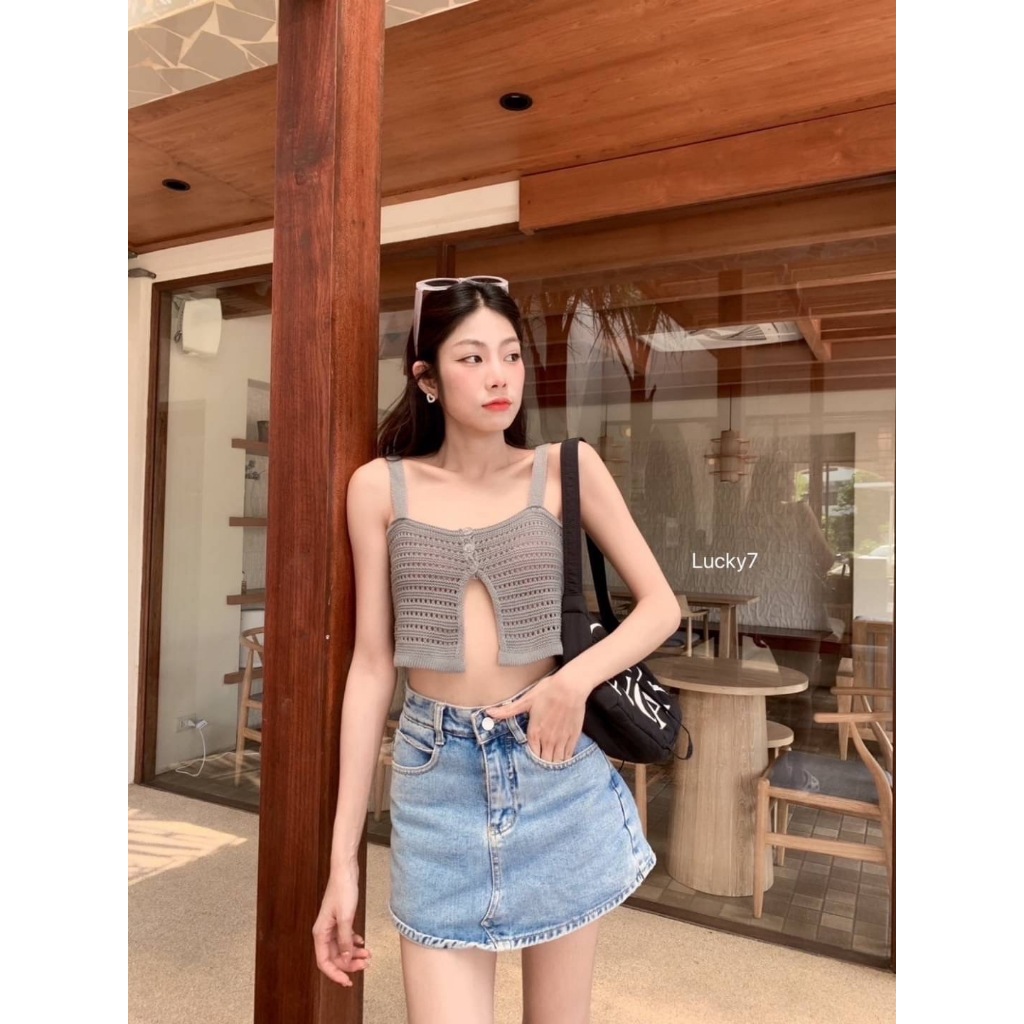 BEIIEW เสื้อไหมพรมสายเดี่ยวงานถัก แต่งกระดุม3เม็ด งานนี้เหมาะกับซัมเมอร์นี้สุดๆ ใครไปทะเลต้องมี - รูปที่ 3