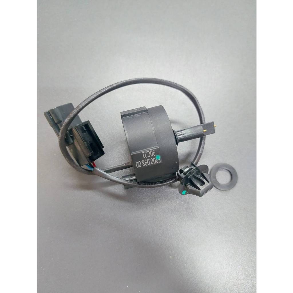 ตัวตรวจจับไอน้ำมัน NISSAN NAVARA NP300 D23 16450-4KV0D