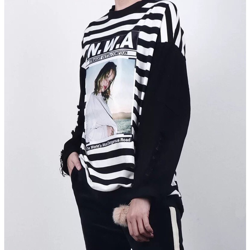 >> พร้อมส่ง << เสื้อยืด ลายทาง NWA แต่งแขนเซอร์ๆ