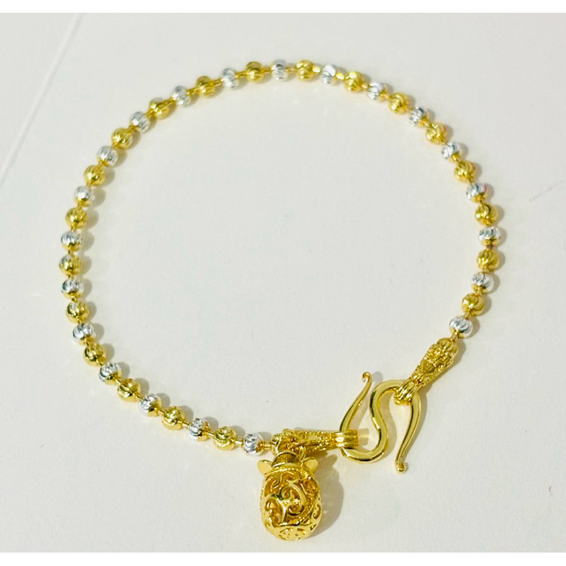 สร้อยข้อมือสแตนเลสพร้อมจี้ถุงทองนำโชค  เพื่อความเป็นศิริมงคล รับประกันคุณภาพ