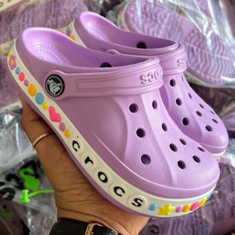 //แถมJibbitz 7pcs 10 คนแรก 1คู่ /รองเท้าเเตะของเด็ก Crocs ฺฺBB Charm (Size:25-35) มาใหม่ลาสุด ทรงสวย นิ่ม เบา ไม่ลื่น