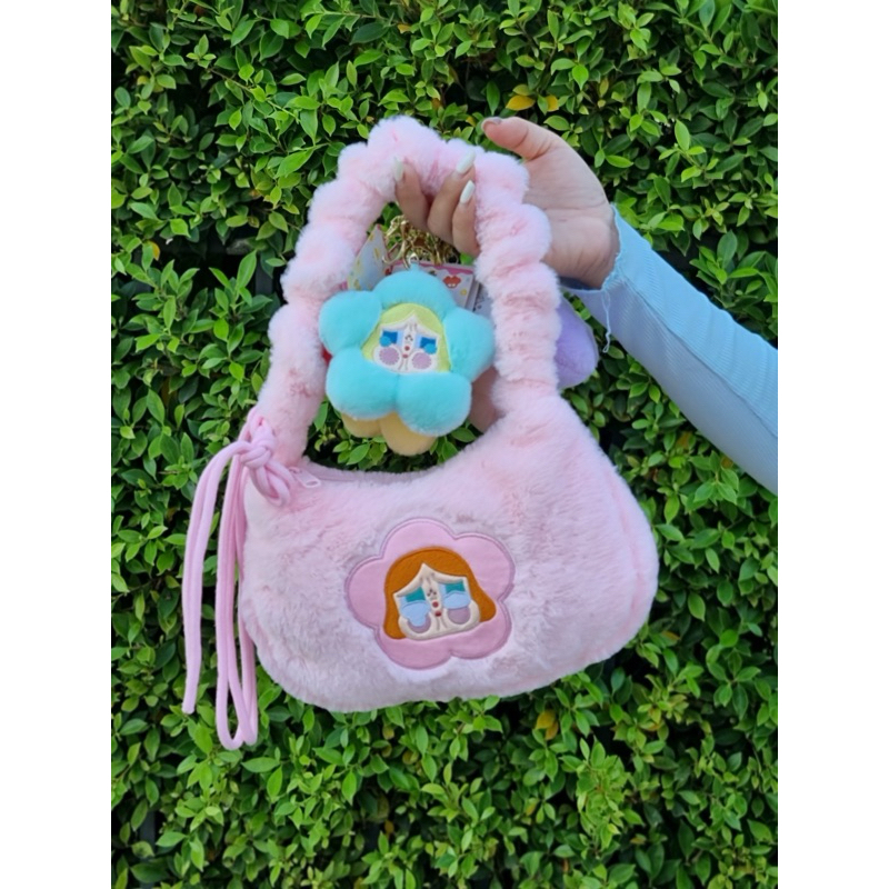 กระเป๋าขนปุย ปักลายการ์ตูนสุดฮิต พร้อมส่ง