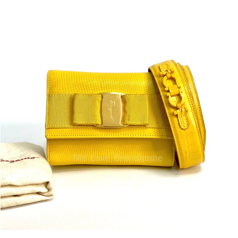 Ferragamo Vara Belt Bag (รับประกันสินค้าแท้)
