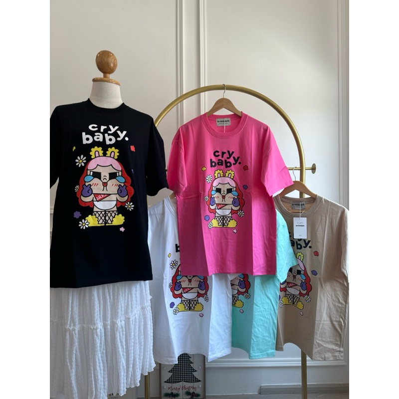 เสื้อ Oversize ลาย Cry Baby อก 44-46 ยาว 29 นิ้ว ผ้า Cotton 100% งานป้าย November พร้อมถุงซิป