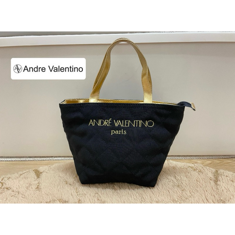 กระเป๋าถือ ไซส์มินิ แบรนด์ Andre Valentino จาก 🇫🇷