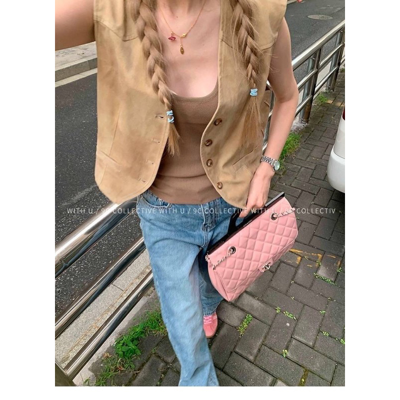 Aviva studio 🤎 เสื้อกั๊กสีน้ำตาล