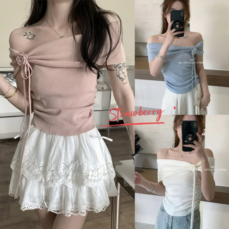 STR พร้อมส่ง เสื้อเปิดไหล่สีพื้นผู้หญิง croptopแต่งดอกไม้ ทรงรัดรูป เรียบหรู ผ้าไม้พรหม ชุดไปทะเล ไปคาเฟ่ สไตล์เวียดนาม