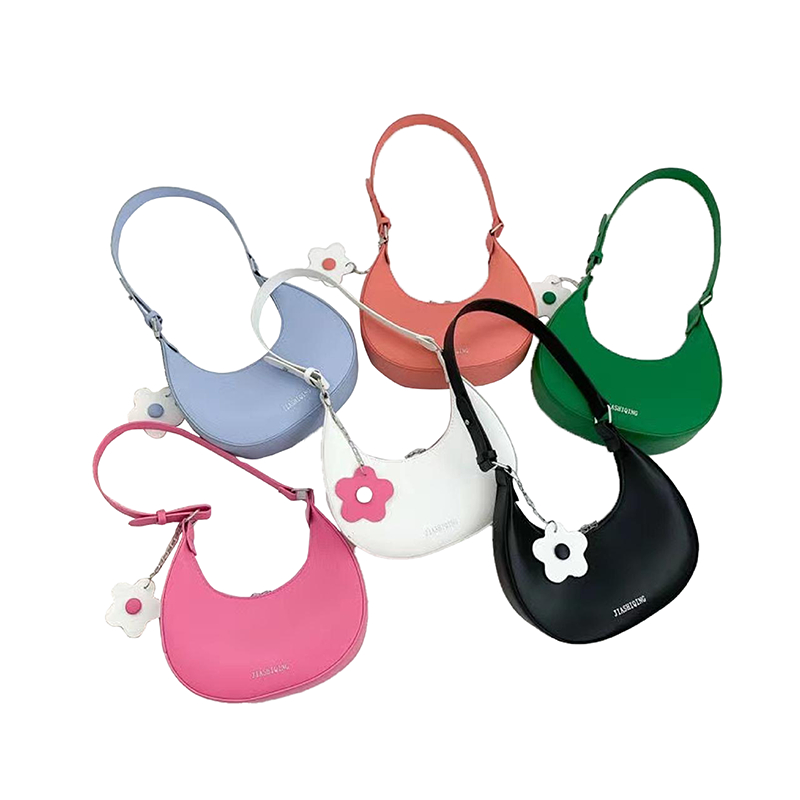 กระเป๋าคล้องไหล่ผู้หญิง กระเป๋าสะพายข้าง Crossbody & Shoulder Bags ลายดอกไม้สวยงาม