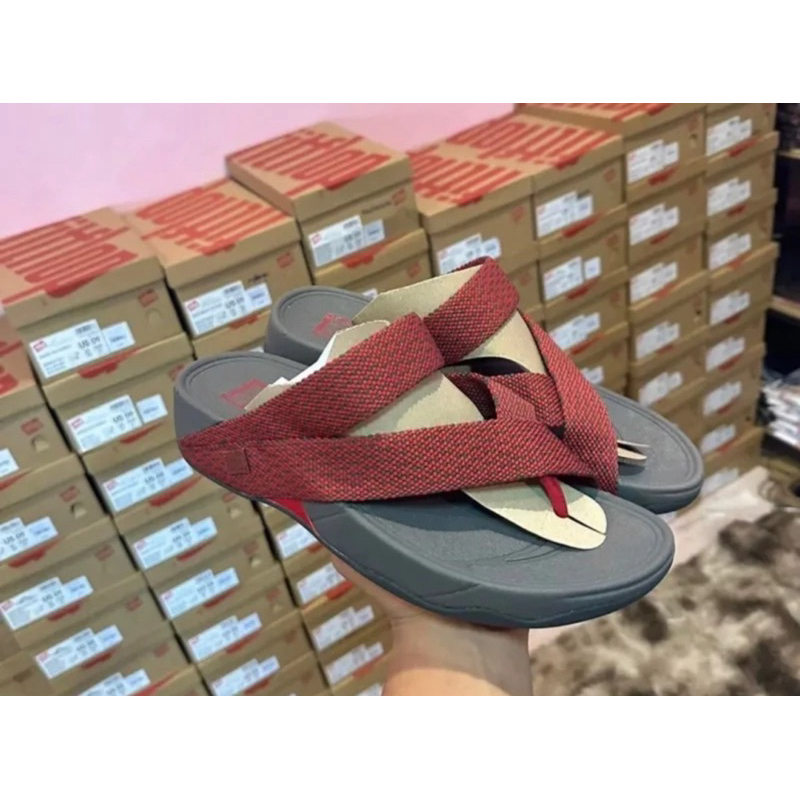 รองเท้าเเตะ fitflop สลิงรุ่นใหม่ สวย ใส่ได้ทั้ง หญิงและชายไซร้ 36----44