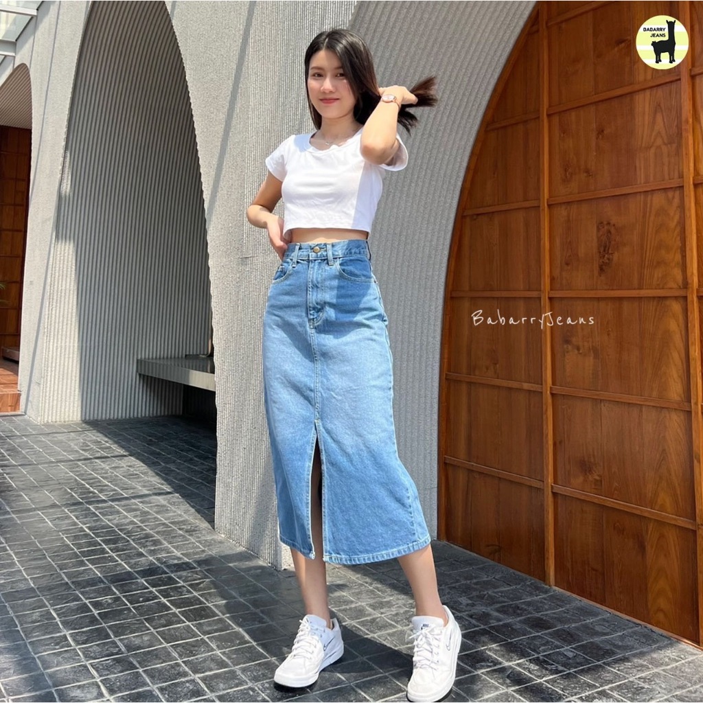 BabarryJeans กระโปรงยีนส์ยาว สุดเกา ผ่าหน้า สีอ่อน