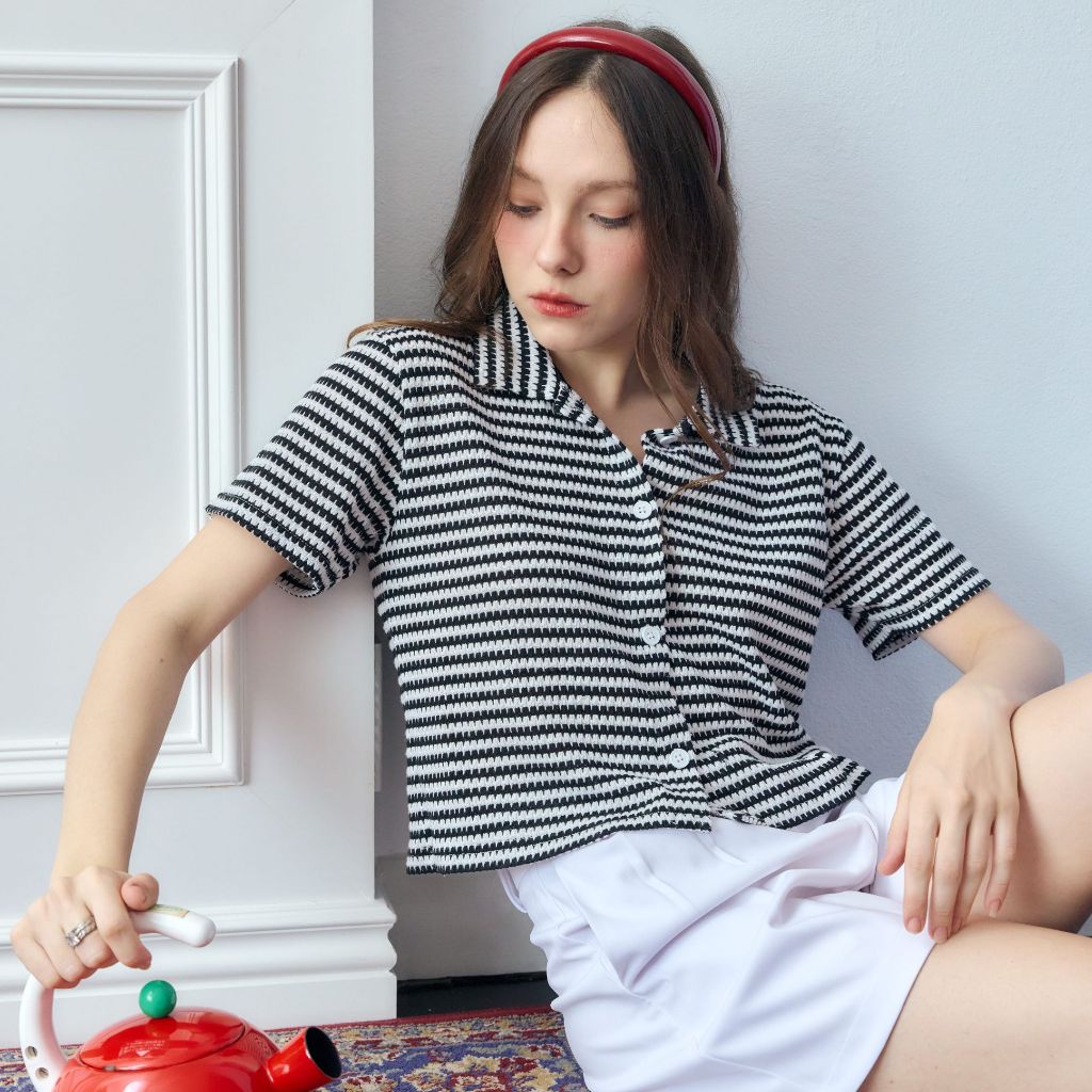 TENSE_co - Goodie Knitted เสื้อไหมพรมคอปก ผ้านิ่มใส่สบายไม่ร้อน 3 สี พร้อมส่ง