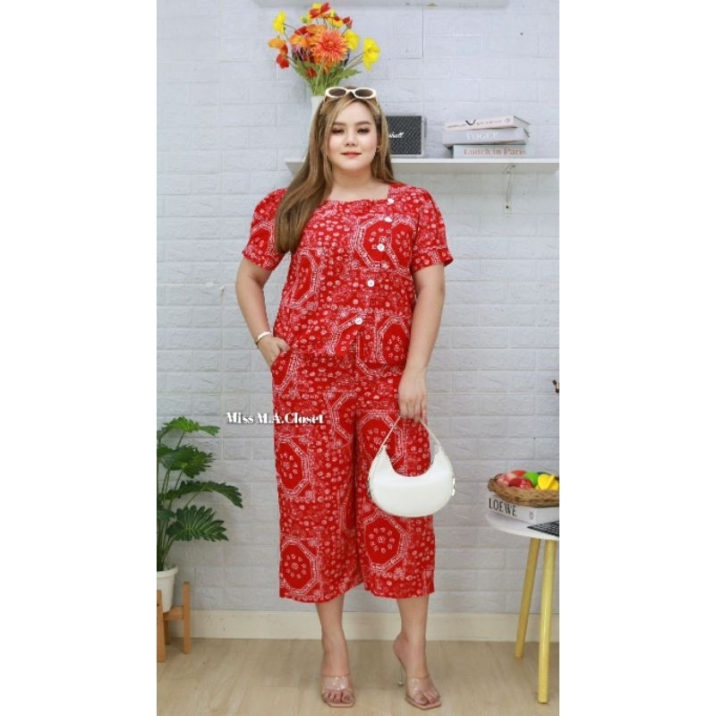 ชุดเซตสาวอวบ(พลัสไซส์)(ชุดเซตไซส์ใหญ่)(ชุดเซต2ชิ้น)เสื้อ&กางเกงขา7ส่วน (ความยาวกางเกง35นิ้ว)เนื้อผ้าคอตต้อนลินิน