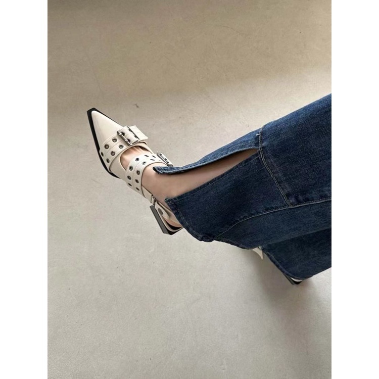 รองเท้าส้นเตี้ย หัวแหลม แต่งหัวเข็มขัดคู่ ขนาดใหญ่ แฟชั่นสําหรับผู้หญิง ไซซ์ 35-42 - รูปที่ 4