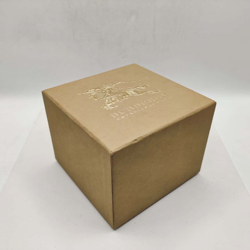 ลดอีก12% กล่องนาฬิกา Burberry watch ของแท้ ของใหม่ พร้อมคู่มือ การ์ด